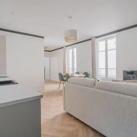 Mezzanine Cœur Du 11ème Arrondissement * Parigi