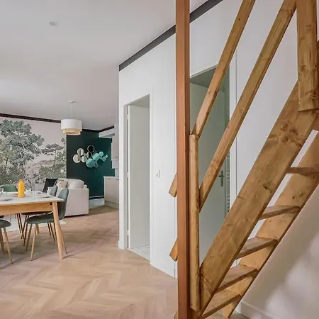 Mezzanine Cœur Du 11ème Arrondissement * Parigi